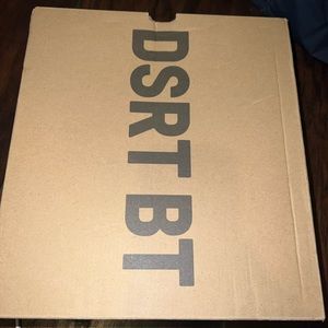 Yeezy desert boot oil